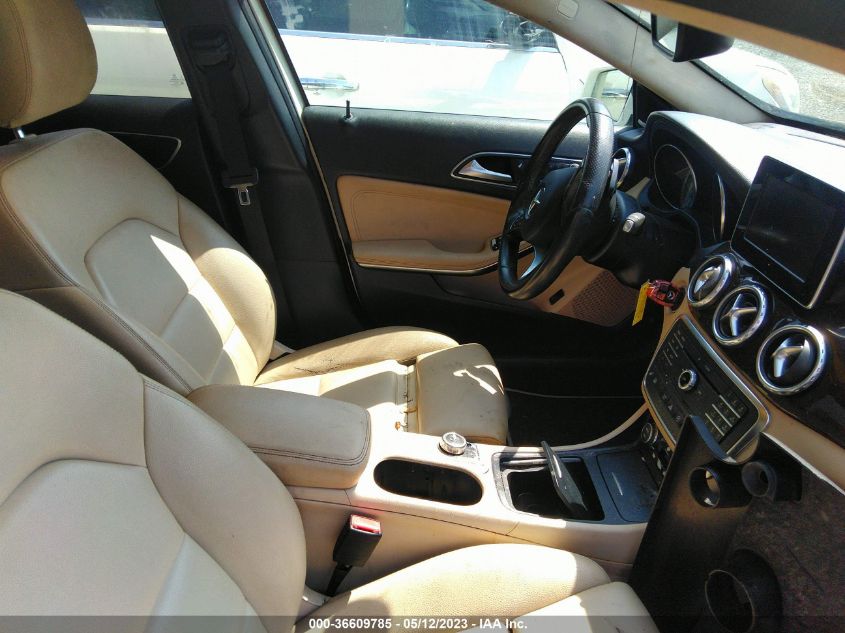 2016 MERCEDES-BENZ GLA GLA 250 - WDCTG4GB9GJ200154