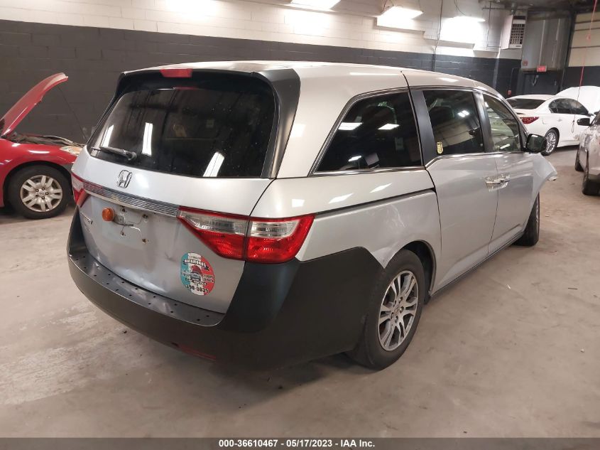 VIN 5FNRL5H4XDB088033 2013 HONDA ODYSSEY no.4