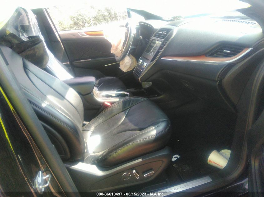 2019 LINCOLN MKC RESERVE - 5LMCJ3D91KUL26205