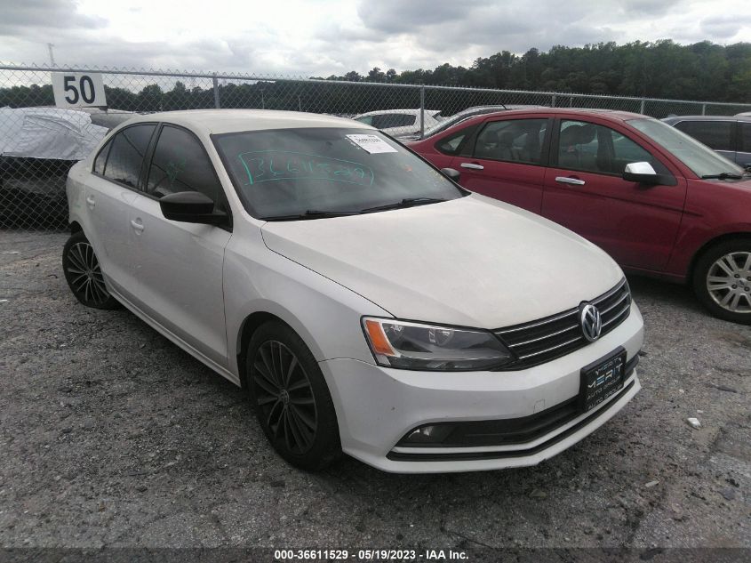 2016 VOLKSWAGEN JETTA SEDAN 1.8T SPORT - 3VWD17AJXGM418343