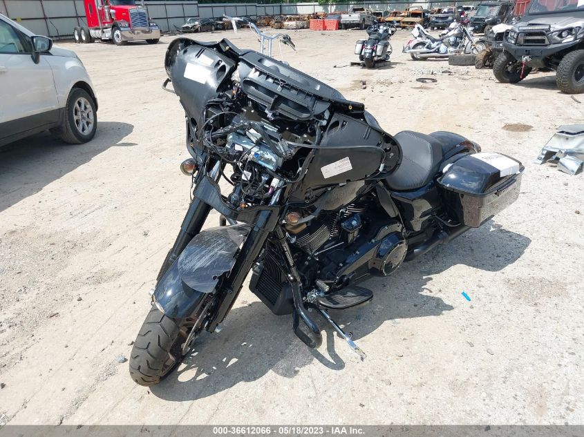 2023 HARLEY-DAVIDSON FLHXST - 1HD1ABL12PB610688