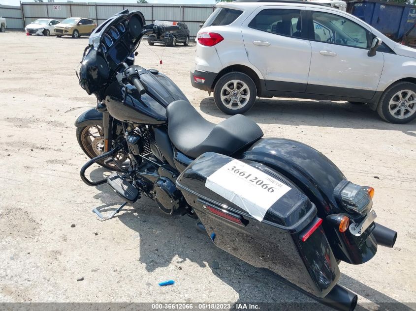 2023 HARLEY-DAVIDSON FLHXST - 1HD1ABL12PB610688