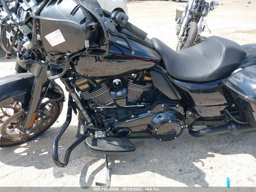2023 HARLEY-DAVIDSON FLHXST - 1HD1ABL12PB610688