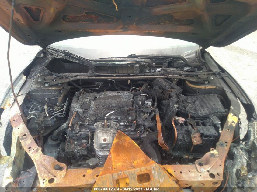 2015 HONDA ACCORD SEDAN EX - 1HGCR2F75FA038055