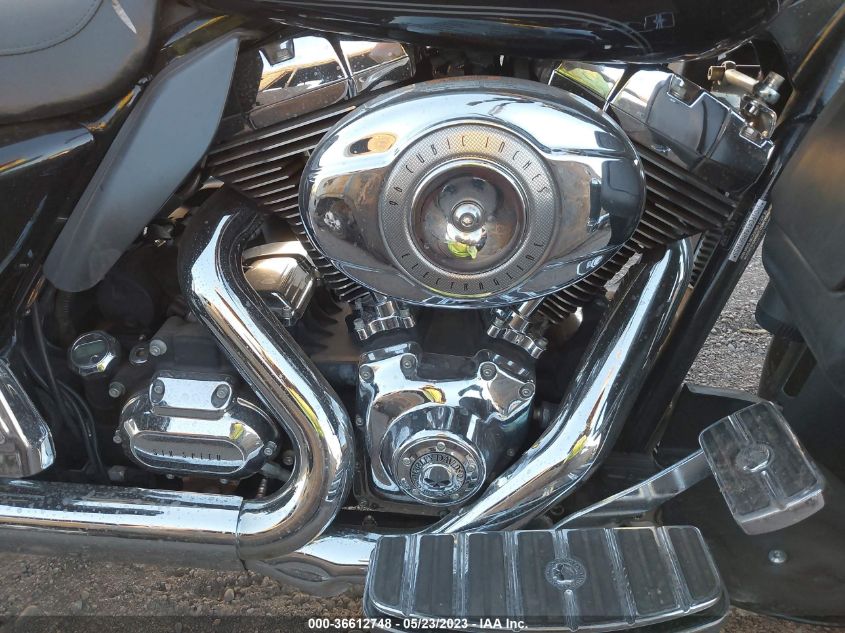 2010 HARLEY-DAVIDSON FLHTCU 1HD1FC414AB661655