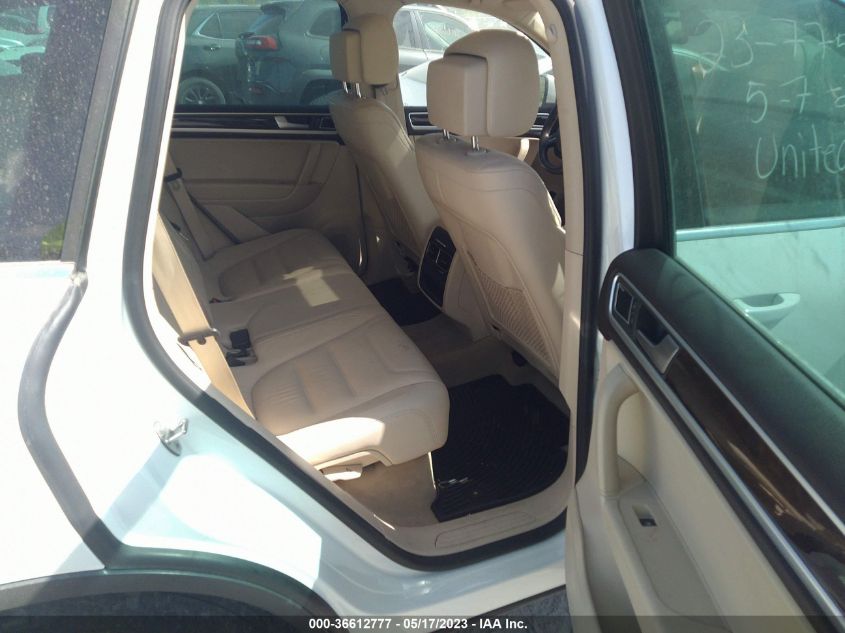 2014 VOLKSWAGEN TOUAREG EXEC WVGEF9BP5ED006536