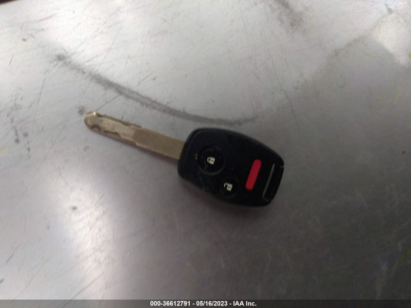2013 HONDA FIT SPORT - JHMGE8H52DC040064