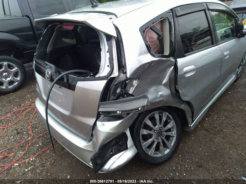 2013 HONDA FIT SPORT - JHMGE8H52DC040064