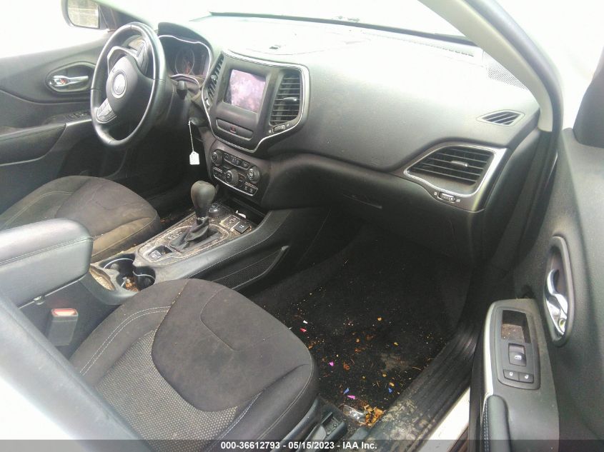 2019 JEEP CHEROKEE LATITUDE - 1C4PJMCX3KD107504