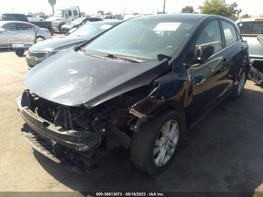 2013 HYUNDAI ELANTRA GT - KMHD35LE0DU118119