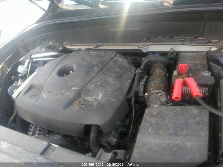 VIN YV4A22PL7H1164827 2017 VOLVO XC90 INSCRIPTION