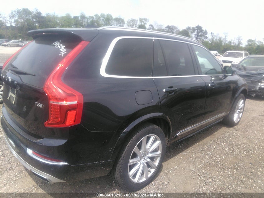 VIN YV4A22PL7H1164827 2017 VOLVO XC90 INSCRIPTION