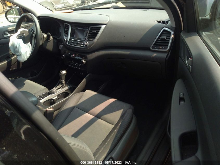 2017 HYUNDAI TUCSON VALUE - KM8J3CA28HU571782