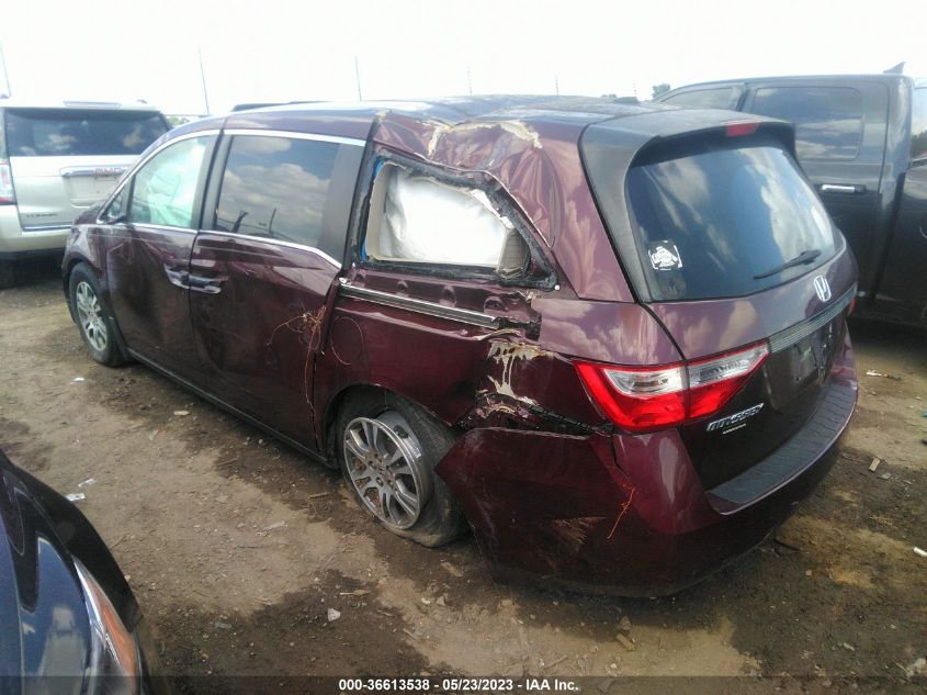 VIN 5FNRL5H65DB091956 2013 HONDA ODYSSEY no.3