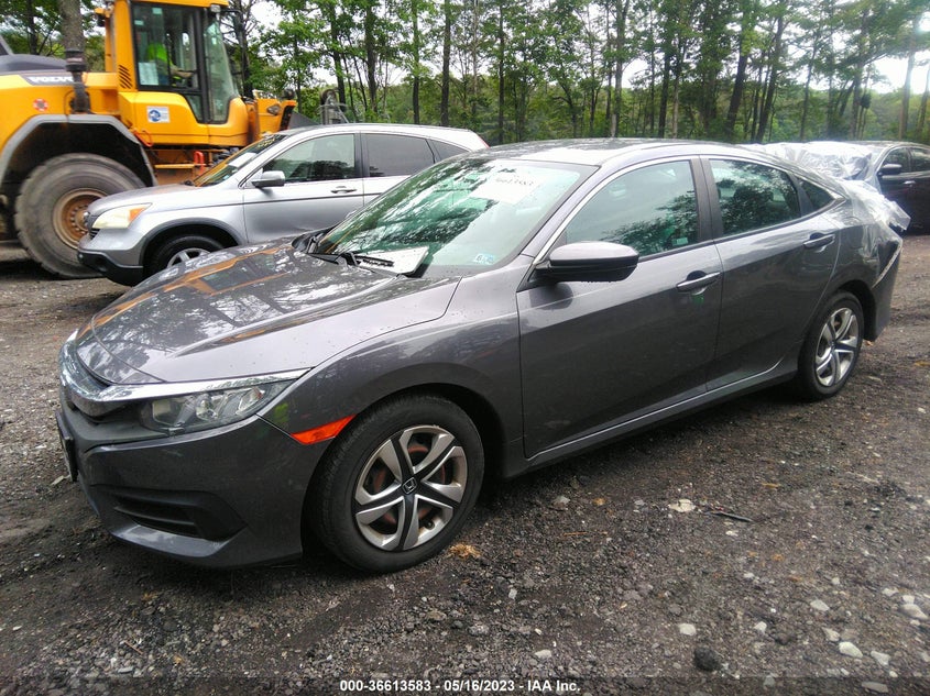 VIN 2HGFC2F58JH577468 2018 HONDA CIVIC SEDAN LX