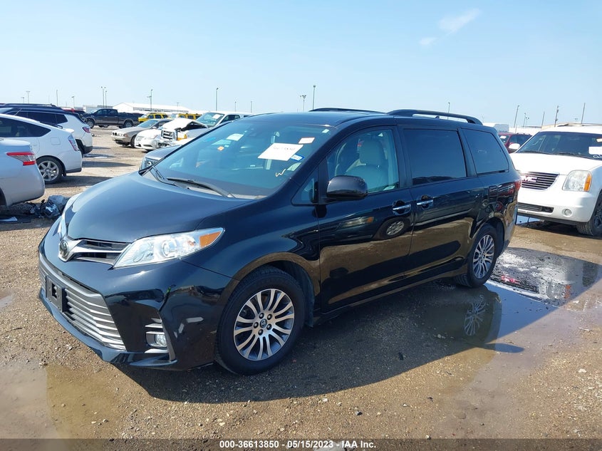 VIN 5TDYZ3DC9JS916835 2018 TOYOTA SIENNA XLE AUTO ACCESS