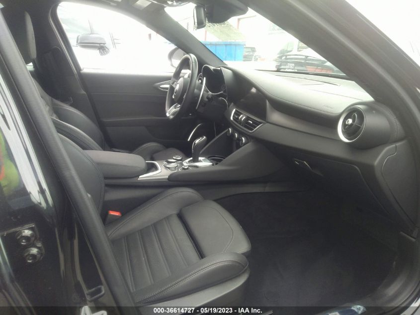 2022 ALFA ROMEO GIULIA VELOCE - ZARFAMBN3N7656611