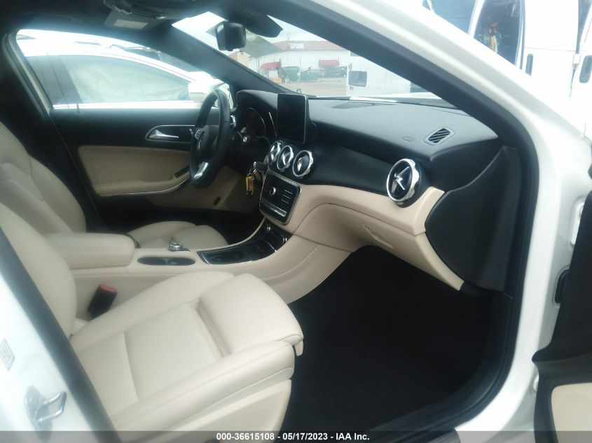 2019 MERCEDES-BENZ GLA GLA 250 - WDCTG4GB1KJ587243