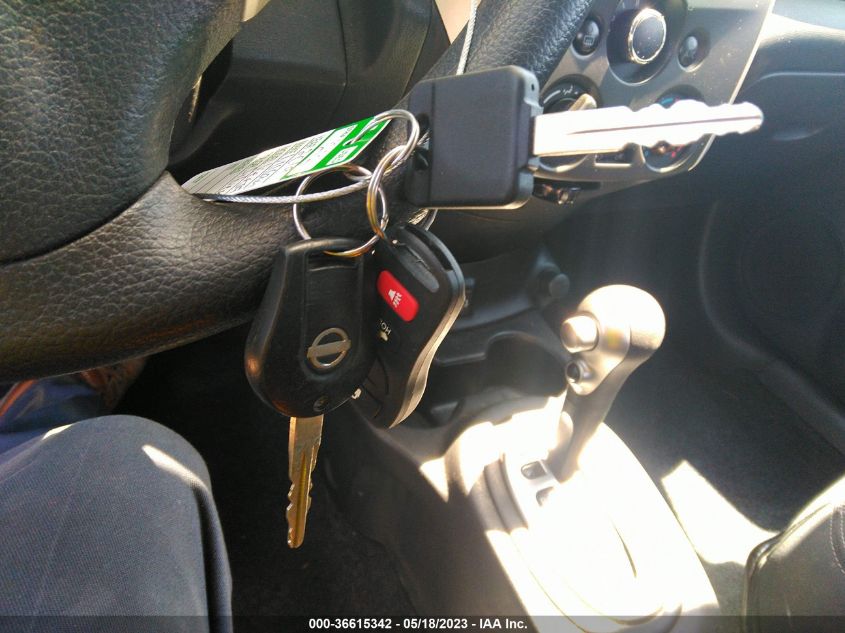 2019 NISSAN VERSA SEDAN SV - 3N1CN7AP2KL801010