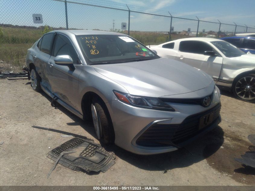 2022 TOYOTA CAMRY LE - 4T1C11AKXNU641698
