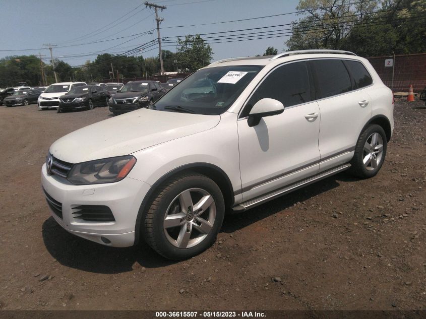 2013 VOLKSWAGEN TOUAREG LUX WVGEP9BP0DD007511