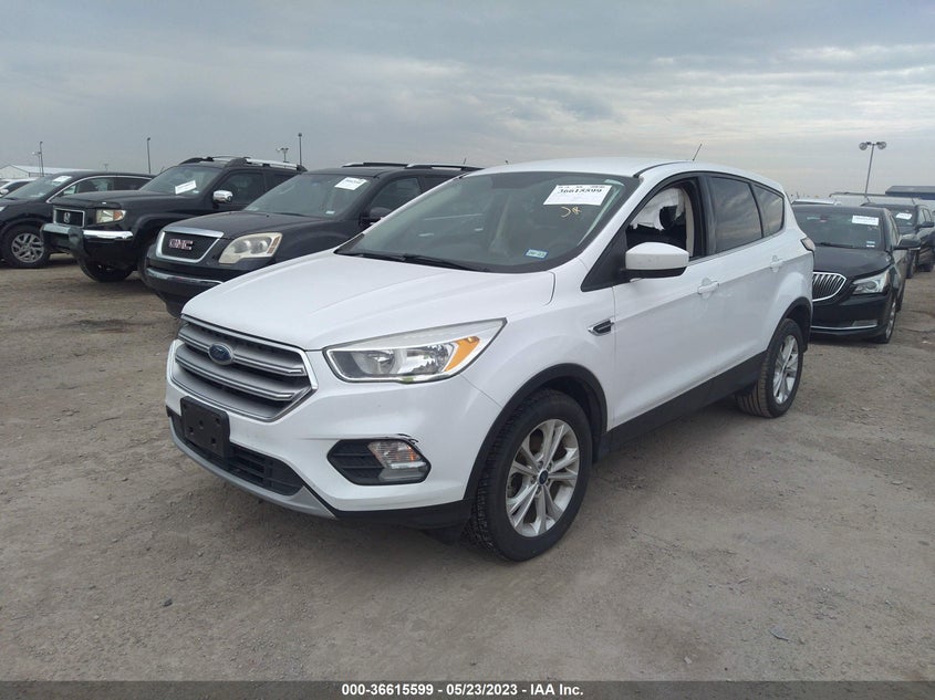 VIN 1FMCU0GD9HUD75959 2017 FORD ESCAPE SE