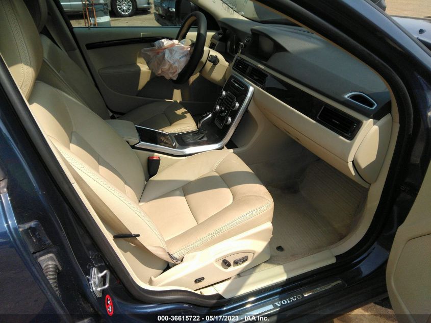 2015 VOLVO XC70 T6 YV4902NK8F1212366