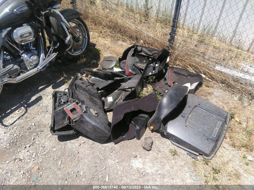 2011 HARLEY-DAVIDSON FLTRUSE 1HD1TA833BB959186