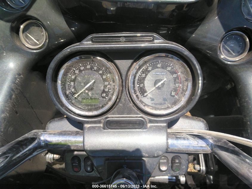 2011 HARLEY-DAVIDSON FLTRUSE 1HD1TA833BB959186