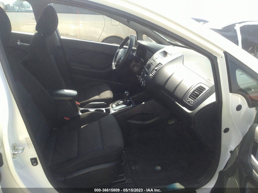 VIN 3KPFK4A71HE045331 2017 KIA FORTE LX