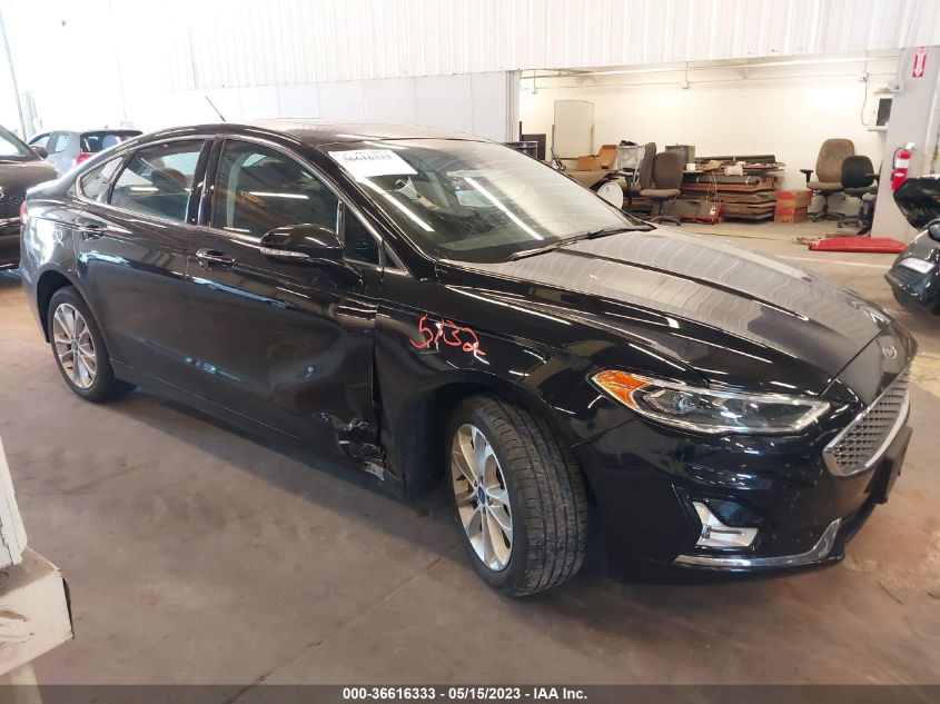 2019 FORD FUSION ENERGI TITANIUM - 3FA6P0SU4KR179447