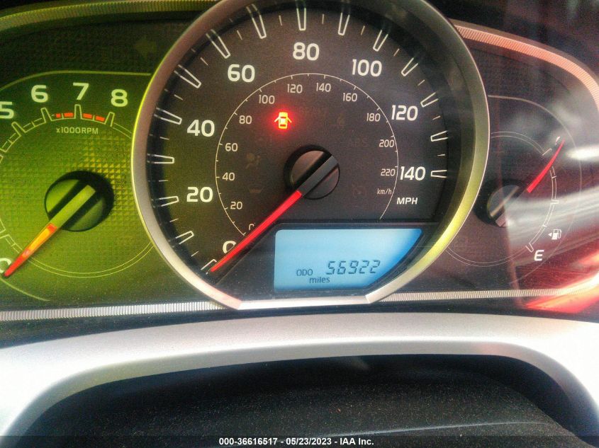2015 TOYOTA RAV4 XLE - JTMRFREV3FD114073