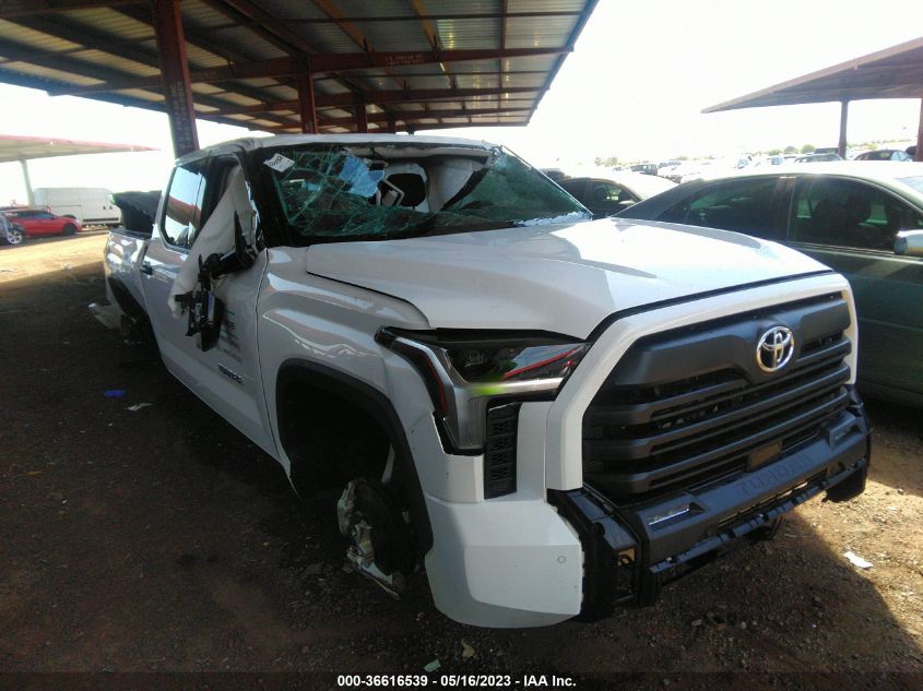2022 TOYOTA TUNDRA 4WD SR5 - 5TFLA5EC0NX009984