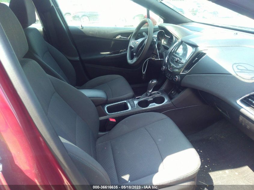 2018 CHEVROLET CRUZE LT - 1G1BE5SM6J7239786