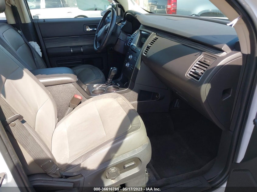 VIN 2FMGK5C87JBA18112 2018 FORD FLEX SEL