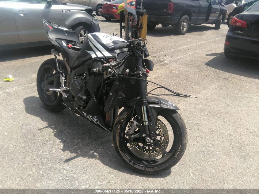 2007 HONDA CBR600 RR - JH2PC40127M001618