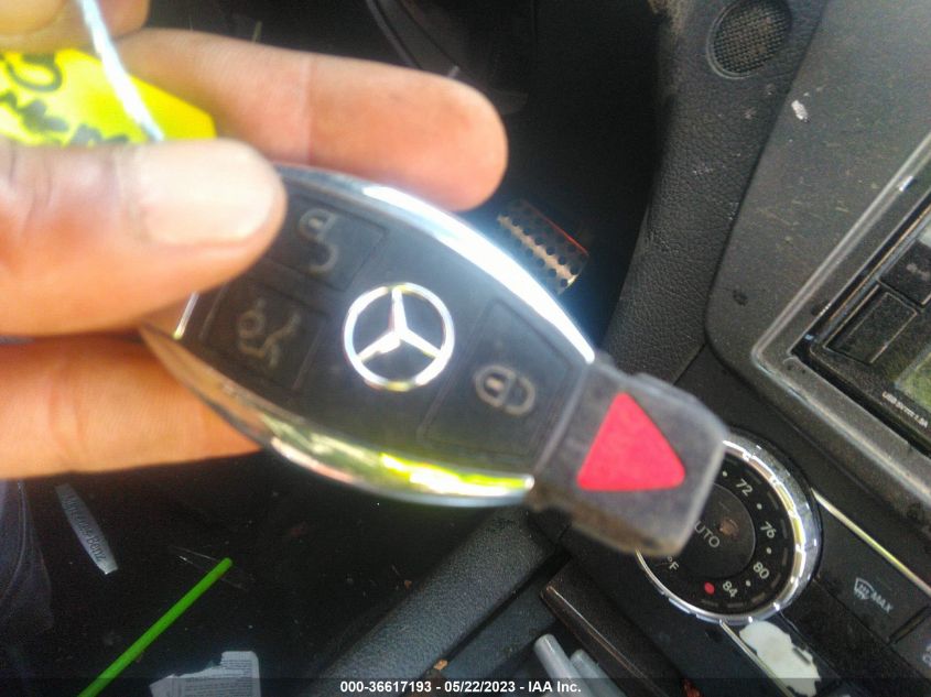 2013 MERCEDES-BENZ C-CLASS C 300 - WDDGF8ABXDG038849