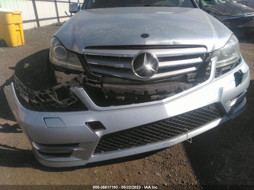 2013 MERCEDES-BENZ C-CLASS C 300 - WDDGF8ABXDG038849