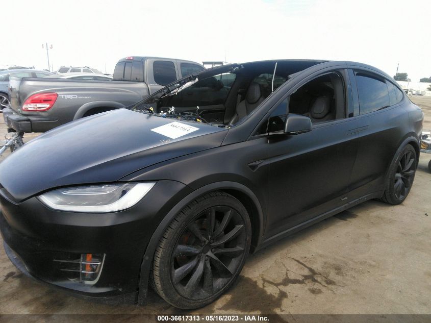 2018 TESLA MODEL X 75D/100D/P100D - 5YJXCAE2XJF123491