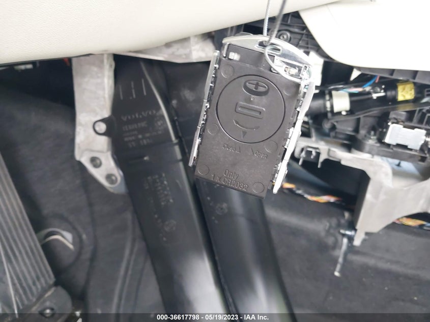 VIN YV4102DL8M1753857 2021 VOLVO XC60 INSCRIPTION