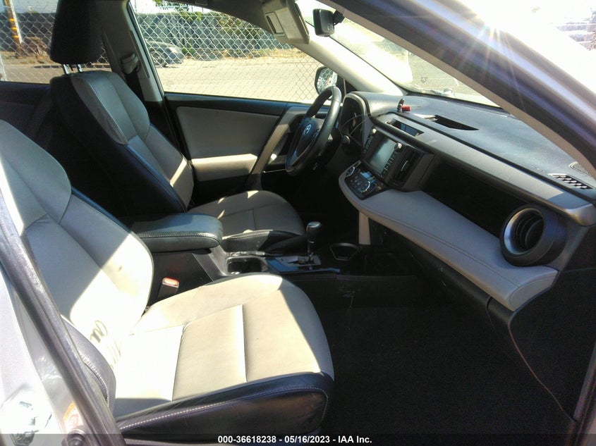 VIN 2T3DFREV9JW749501 2018 TOYOTA RAV4 LIMITED/PLATINUM