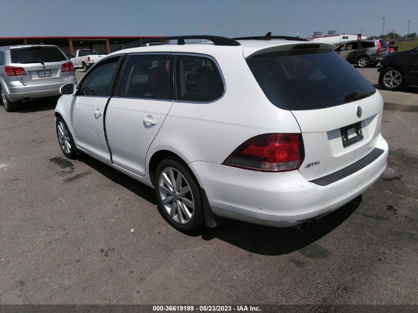 2014 VOLKSWAGEN JETTA SPORTWAGEN TDI W/SUNROOF - 3VWPL7AJ5EM616557