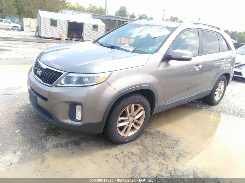 2014 KIA SORENTO LX - 5XYKTCA66EG438639