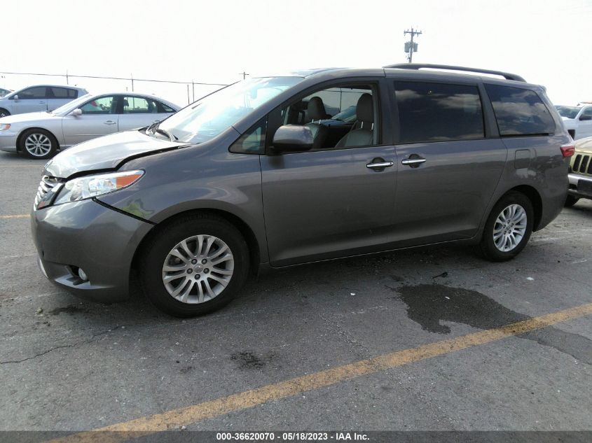 5TDYK3DC8GS763698 2016 TOYOTA SIENNA, photo no. 2