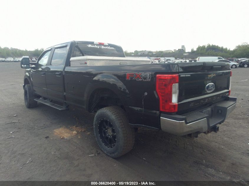 2017 FORD SUPER DUTY F-250 SRW LARIAT/PLATINUM - 1FT7W2B64HEC50379