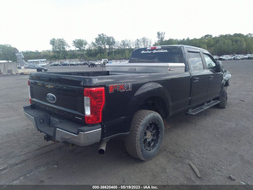 2017 FORD SUPER DUTY F-250 SRW LARIAT/PLATINUM - 1FT7W2B64HEC50379