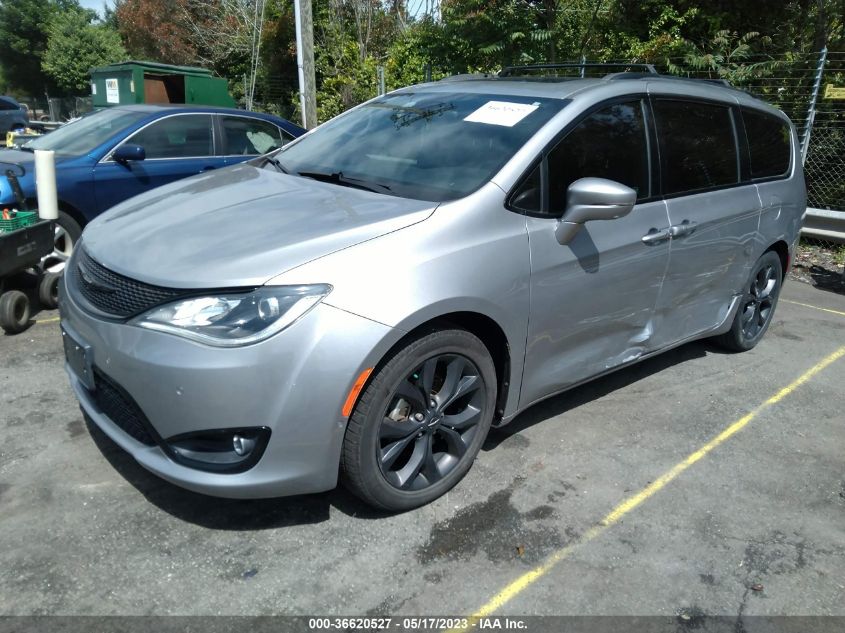 2018 CHRYSLER PACIFICA LIMITED - 2C4RC1GG2JR164946