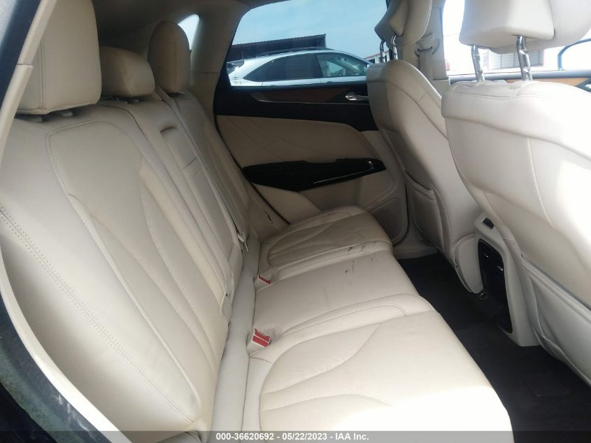 2016 LINCOLN MKC RESERVE - 5LMCJ3C97GUJ05555