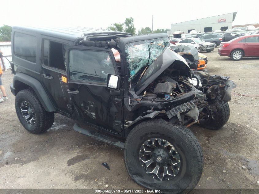 2013 JEEP WRANGLER UNLIMITED SPORT - 1C4BJWDGXDL608290