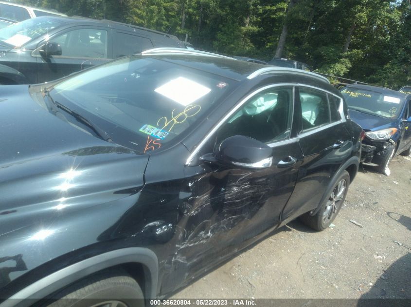 2017 INFINITI QX30 PREMIUM SJKCH5CR8HA034915